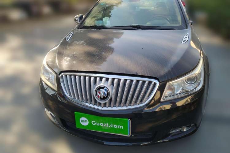 Used Buick LaCrosse 2010 3.0L Flagship Edition Front
