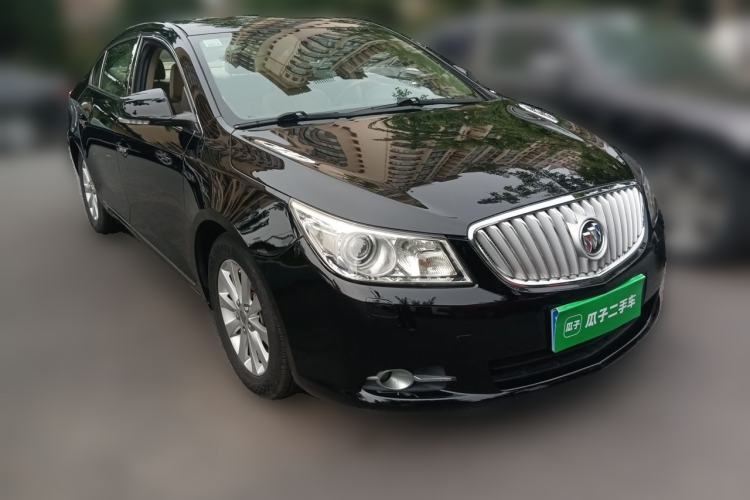 Used Buick LaCrosse 2010 3.0L Flagship Edition Front Right 45 Deg