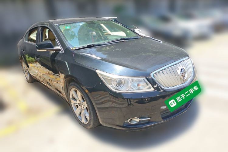 Used Buick LaCrosse 2010 2.4L Luxury Edition Front Right 45 Deg