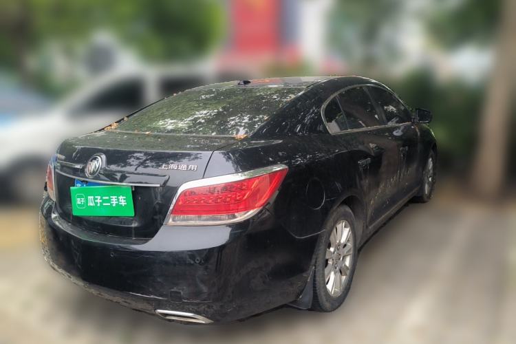 Used Buick LaCrosse 2010 2.4L Elegant Edition Front Right 45 Deg