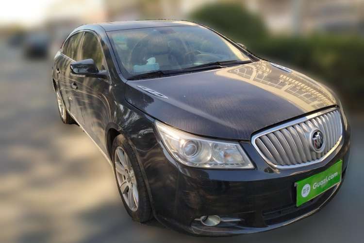 Used Buick LaCrosse 2010 3.0L Flagship Edition Front Right 45 Deg