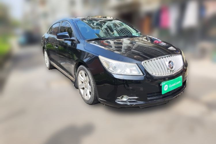 Used Buick LaCrosse 2010 2.4L Luxury Edition Front Right 45 Deg