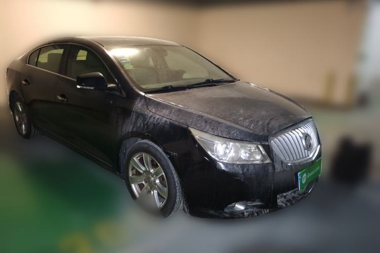 Used Buick LaCrosse 2010 2.4L Luxury Edition Front Right 45 Deg