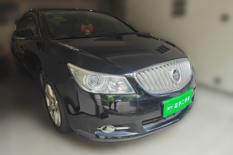 Used Buick LaCrosse 2010 2.4L Luxury Edition Front Right 45 Deg