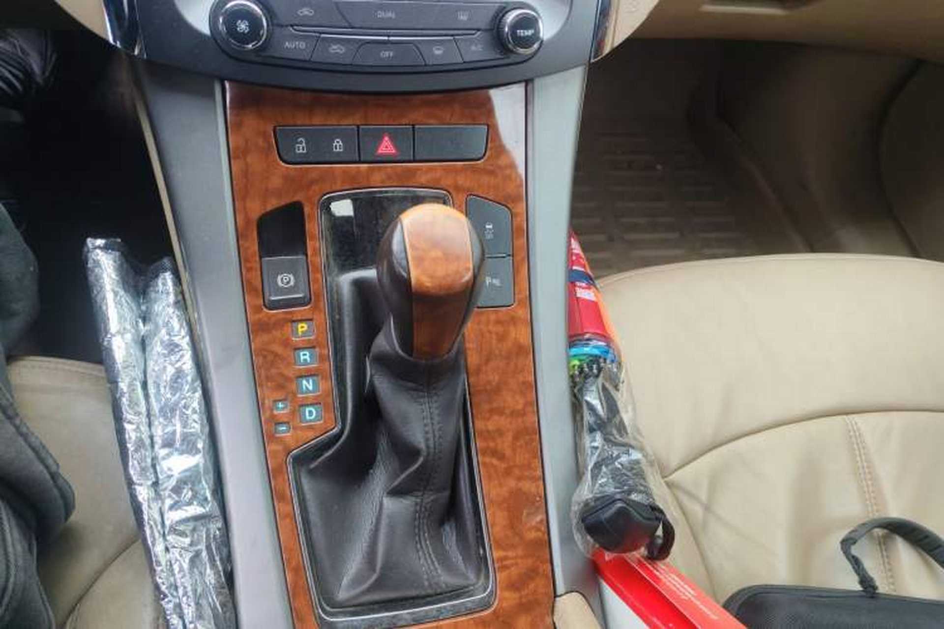 Used Buick LaCrosse 2010 2.4L Haoya Edition Gear Lever