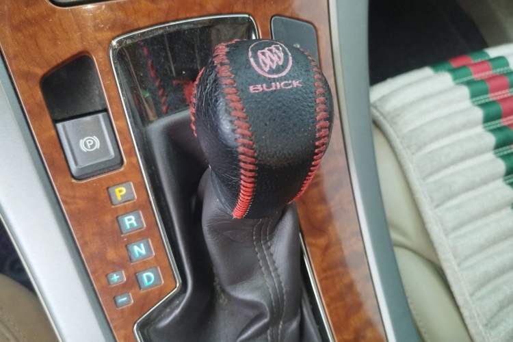 Used Buick LaCrosse 2010 2.4L Haoya Edition Gear Lever