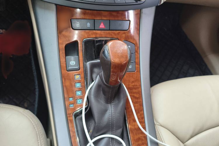 Used Buick LaCrosse 2010 2.4L Luxury Edition Gear Lever
