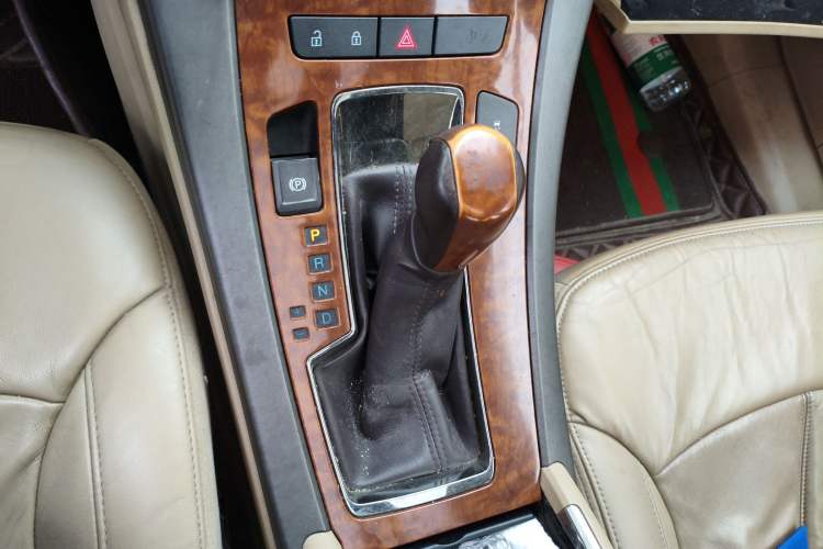 Used Buick LaCrosse 2010 2.0T Comfort Edition Gear Lever
