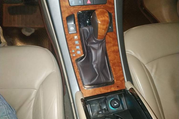 Used Buick LaCrosse 2010 2.0T Comfort Edition Gear Lever