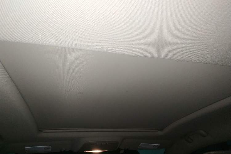 Used Buick LaCrosse 2010 2.0T Comfort Edition Headliner