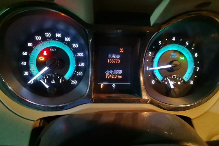 Used Buick LaCrosse 2010 2.4L Luxury Edition Instrument Cluster