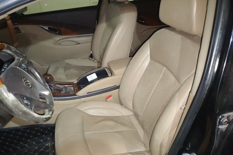 Used Buick LaCrosse 2010 2.4L Luxury Edition Left Front Seat