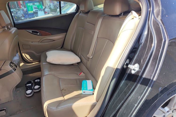 Used Buick LaCrosse 2010 2.4L Luxury Edition Left Rear Seat