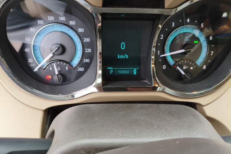 Used Buick LaCrosse 2010 2.0T Comfort Edition Odometer Close Up