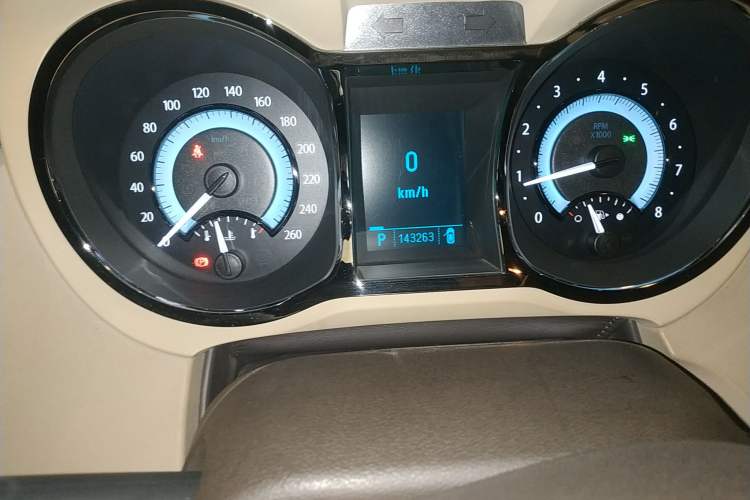 Used Buick LaCrosse 2010 2.0T Comfort Edition Odometer Close Up