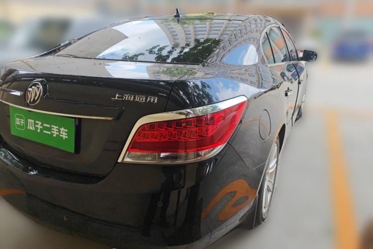 Used Buick LaCrosse 2010 3.0L Flagship Edition Rear Right 45 Deg