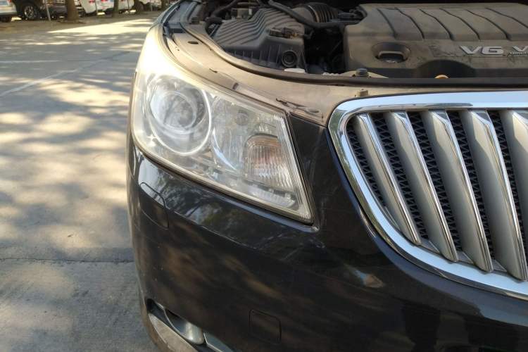 Used Buick LaCrosse 2010 3.0L Flagship Edition Right Front Headlight