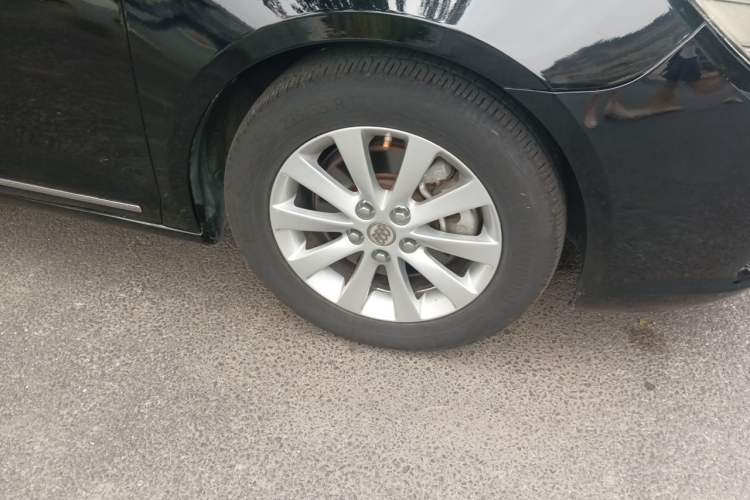 Used Buick LaCrosse 2010 3.0L Flagship Edition Right Front Wheel Hub