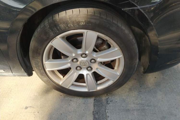 Used Buick LaCrosse 2010 3.0L Flagship Edition Right Front Wheel Hub