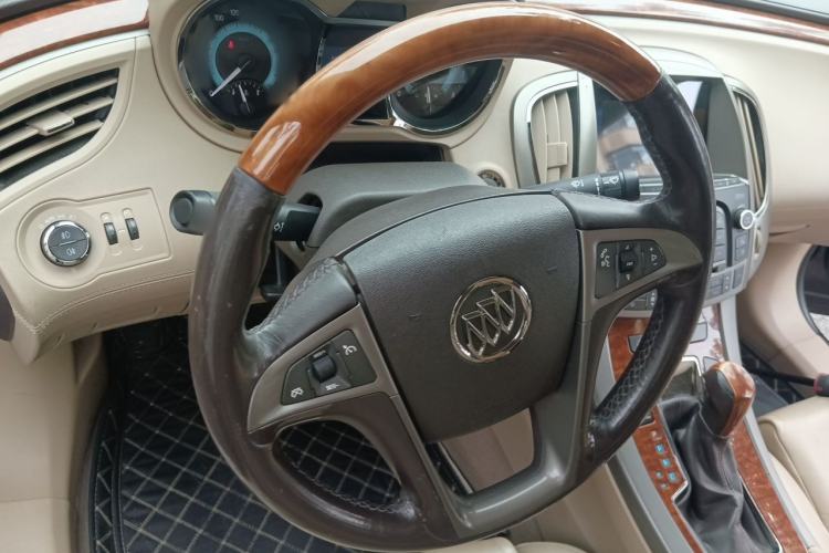 Used Buick LaCrosse 2010 3.0L Flagship Edition Steering Wheel