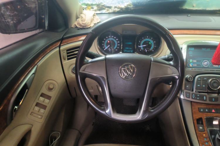 Used Buick LaCrosse 2010 2.4L Elegant Edition Steering Wheel