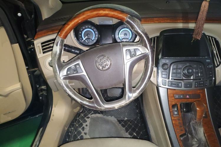 Used Buick LaCrosse 2010 2.4L Luxury Edition Steering Wheel