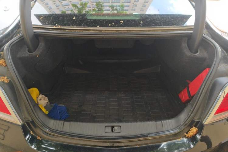 Used Buick LaCrosse 2010 3.0L Flagship Edition Trunk