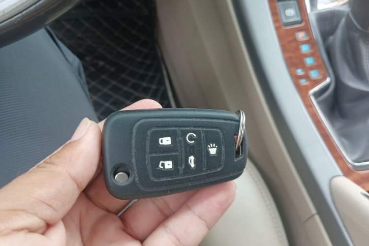 Used Buick LaCrosse 2010 3.0L Flagship Edition Vehicle Key