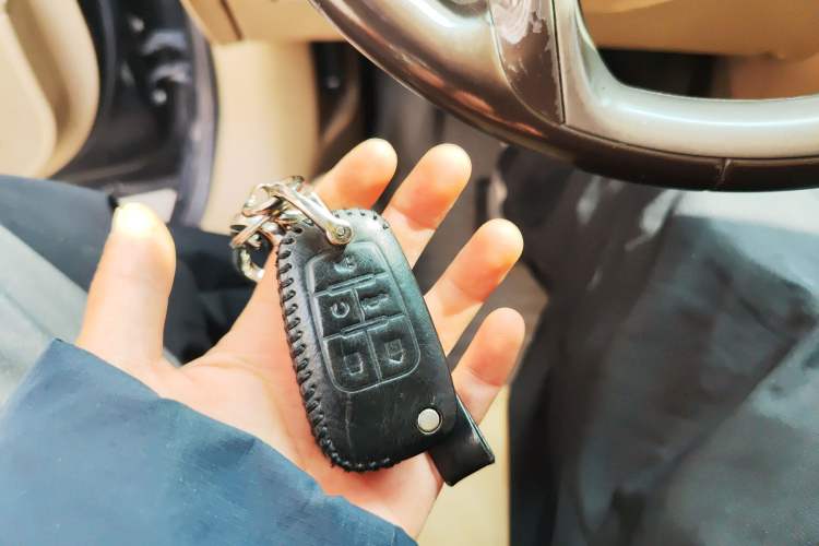 Used Buick LaCrosse 2010 2.4L Luxury Edition Vehicle Key
