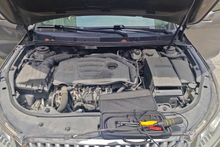 Used Buick LaCrosse 2010 2.0T Haoya Edition Engine Bay