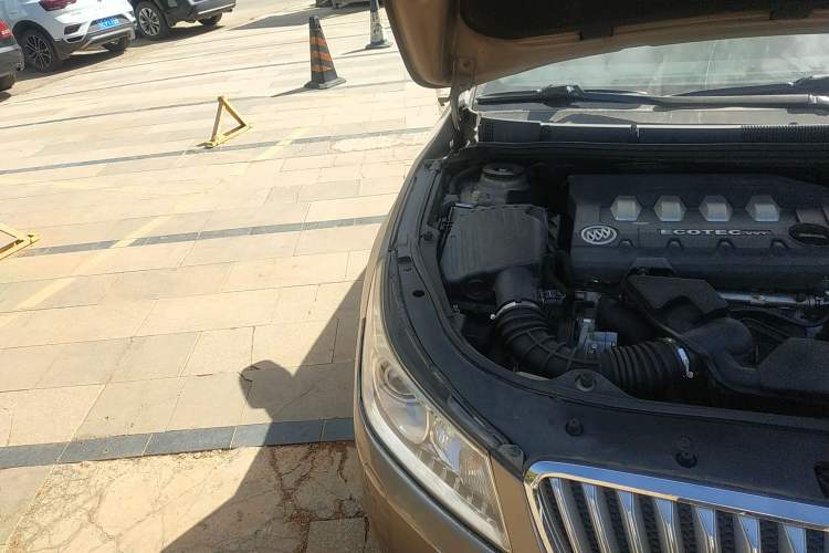 Used Buick LaCrosse 2010 2.4L Haoya Edition Engine Bay Right