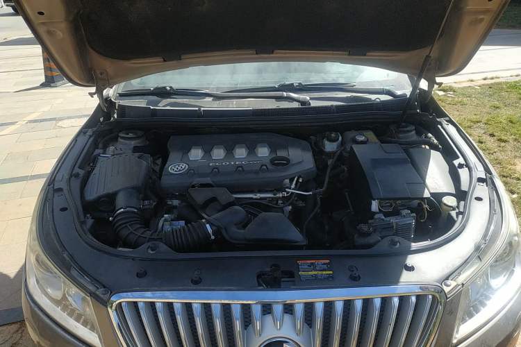 Used Buick LaCrosse 2010 2.4L Haoya Edition Engine Bay