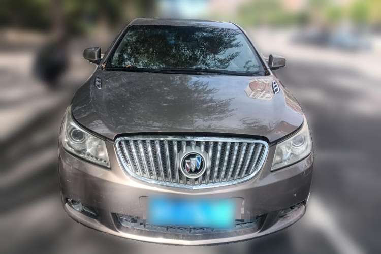 Used Buick LaCrosse 2010 2.4L Luxury Edition Front