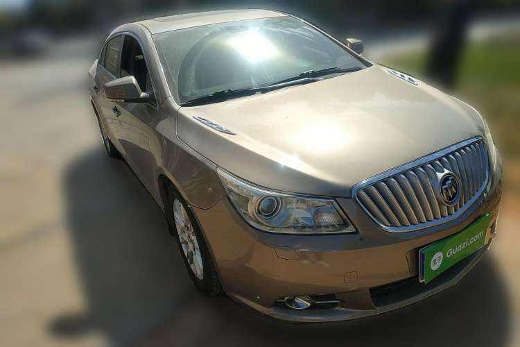 Used Buick LaCrosse 2010 2.4L Haoya Edition Front Right 45 Deg