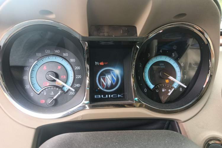 Used Buick LaCrosse 2010 2.4L Luxury Edition Instrument Cluster