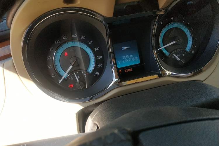 Used Buick LaCrosse 2010 2.4L Haoya Edition Odometer Close Up