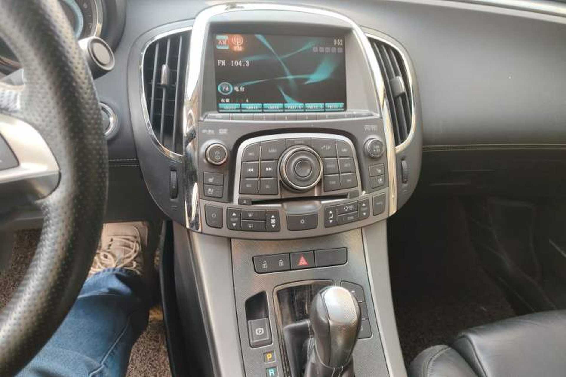 Used Buick LaCrosse 2010 3.0L Flagship Edition Audio And AC Panel