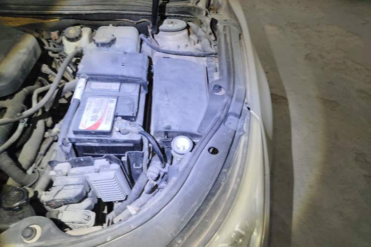Used Buick LaCrosse 2010 2.4L Haoya Edition Engine Bay Left