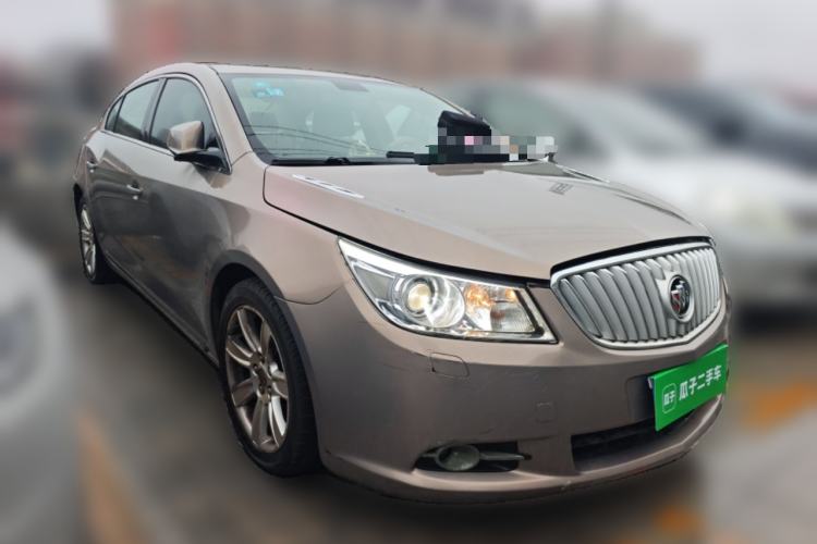 Used Buick LaCrosse 2010 3.0L Flagship Edition Front Right 45 Deg