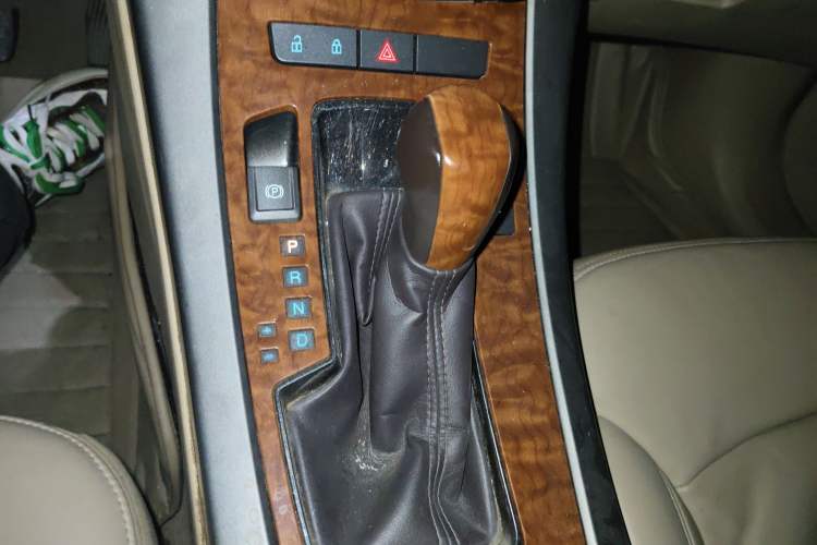 Used Buick LaCrosse 2010 2.4L Haoya Edition Gear Lever