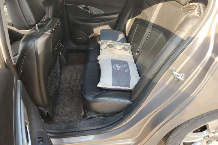 Used Buick LaCrosse 2010 3.0L Flagship Edition Left Rear Seat