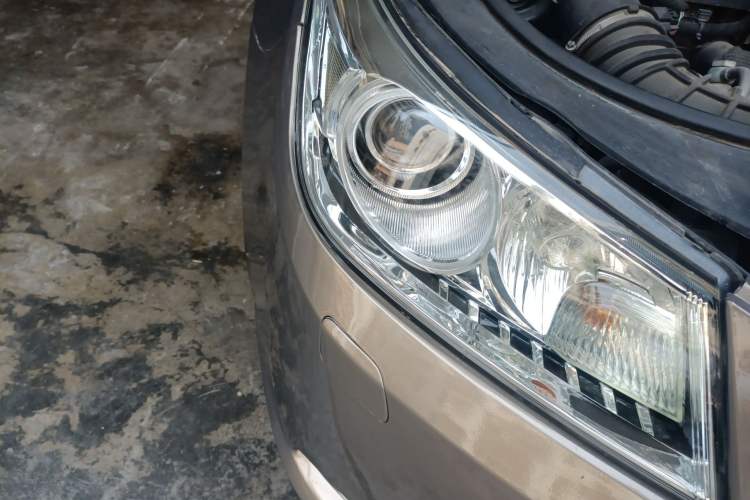 Used Buick LaCrosse 2010 2.4L Haoya Edition Right Front Headlight