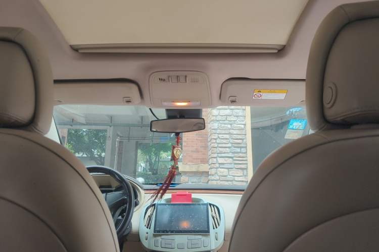 Used Buick LaCrosse 2010 2.0T Comfort Edition Headliner