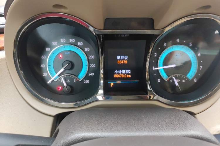 Used Buick LaCrosse 2010 2.4L Luxury Edition Odometer Close Up