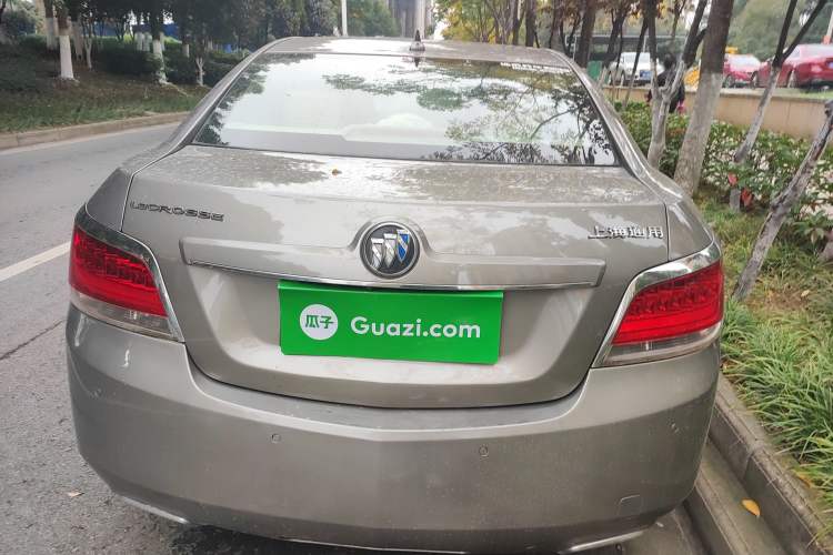 Used Buick LaCrosse 2010 2.4L Luxury Edition Rear