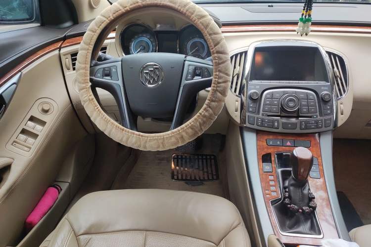 Used Buick LaCrosse 2010 2.4L Luxury Edition Steering Wheel