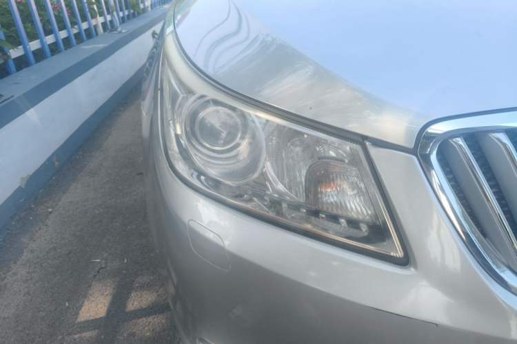 Used Buick LaCrosse 2010 2.0T Haoya Edition Right Front Headlight