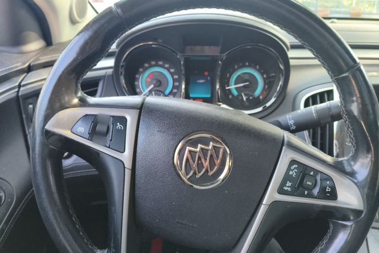 Used Buick LaCrosse 2010 2.0T Haoya Edition Steering Wheel