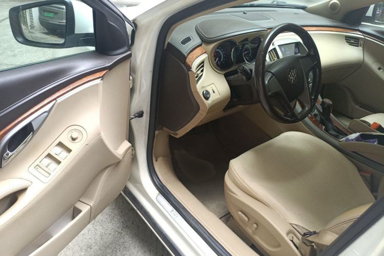 Used Buick LaCrosse 2010 2.0T Comfort Edition Driver Seat