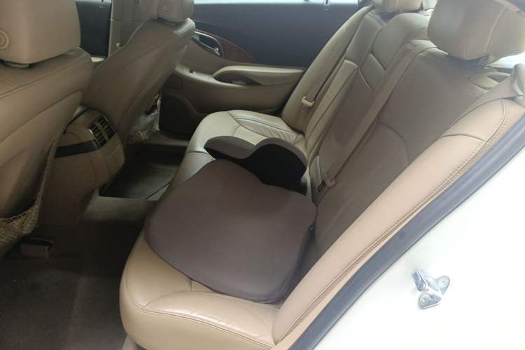 Used Buick LaCrosse 2010 2.0T Comfort Edition Left Rear Seat
